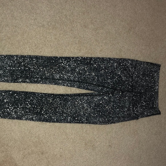 Lululemon Wunder Under Pant - Picture 2 of 2